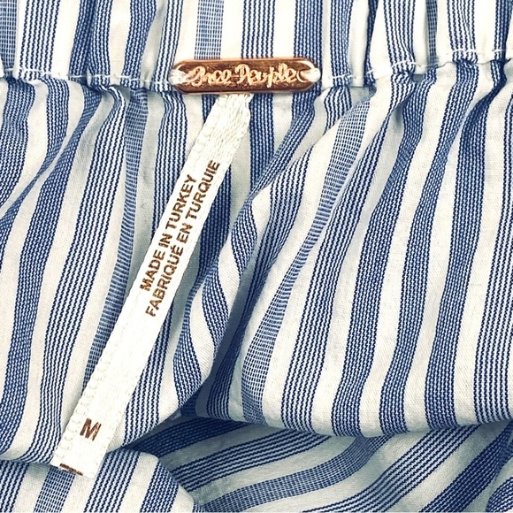 Free People Crop Top Shirt Blue Striped Bell Sleeve Off The Shoulder Sz Medium - Picture 15 of 15